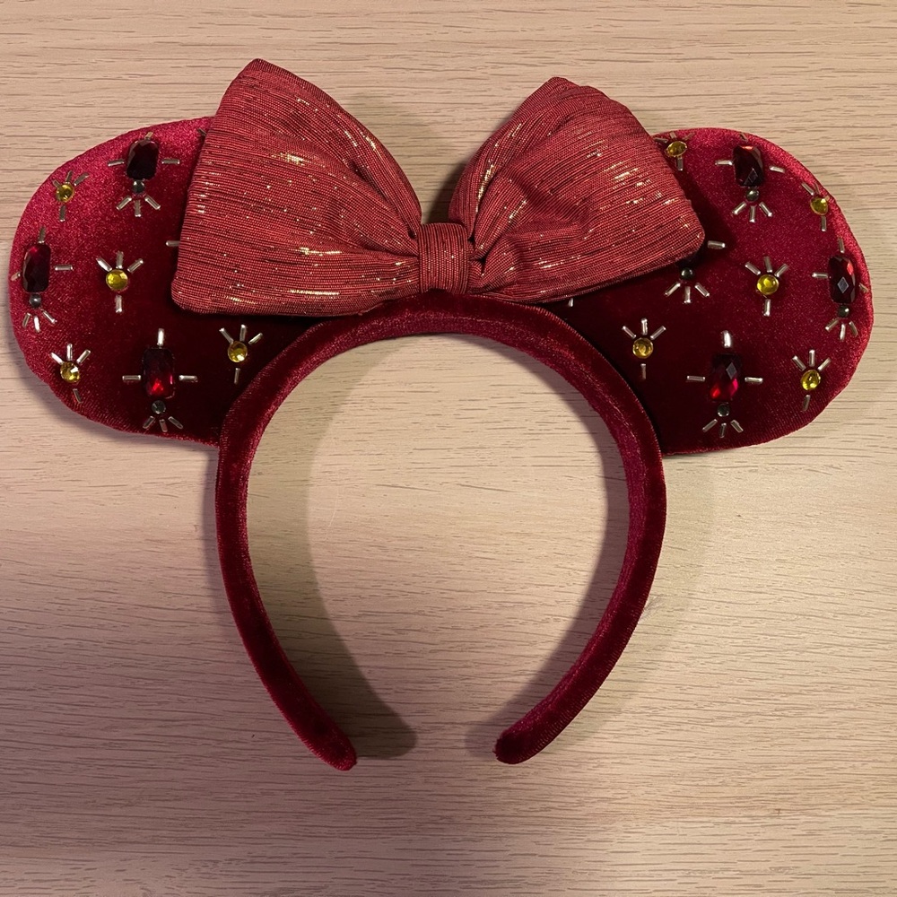 Disney Jeweled Christmas Holiday Minnie Ears